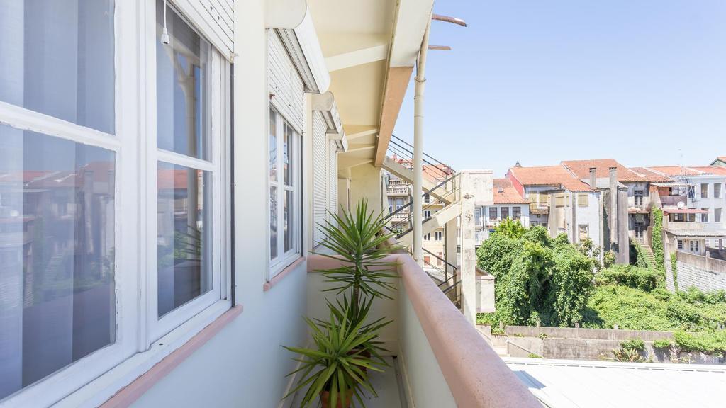Liberdade Guesthouse Braga Bagian luar foto