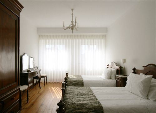 Liberdade Guesthouse Braga Bagian luar foto